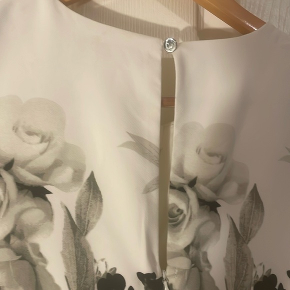 🖤Reitman’s Classy black and Ivory floral dress - Picture 7 of 10